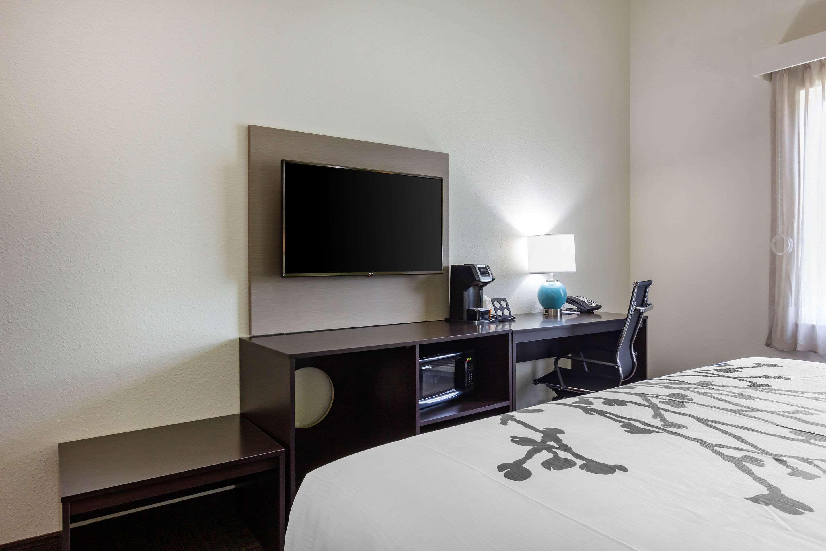 Sleep Inn & Suites Tampa South Exterior photo